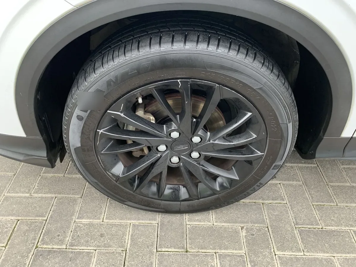 Geely Coolray 1.5 Exclusive At 5p año 2022