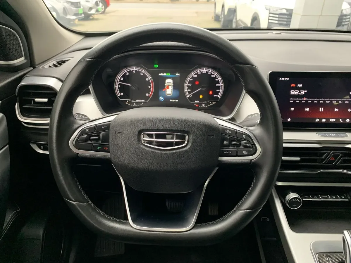 Geely Coolray 1.5 Exclusive At 5p año 2022