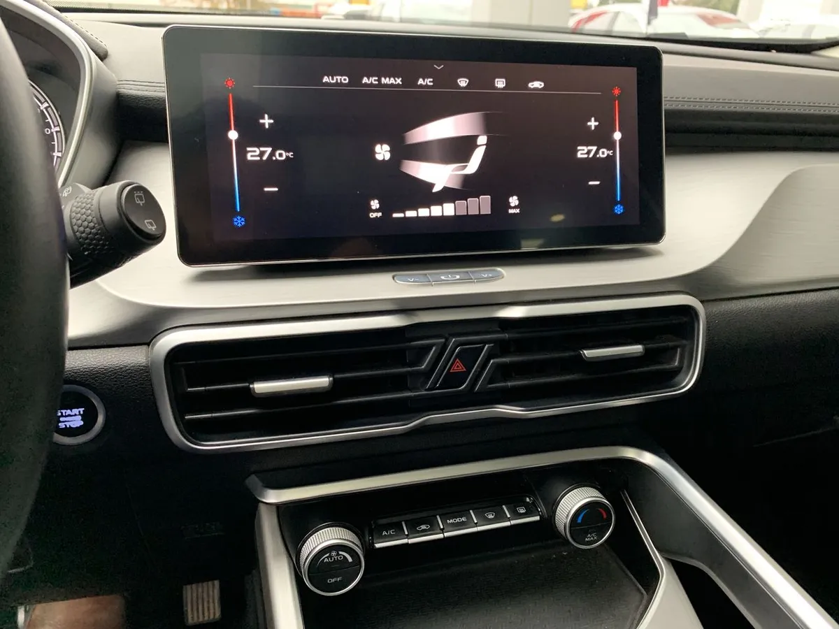 Geely Coolray 1.5 Exclusive At 5p año 2022