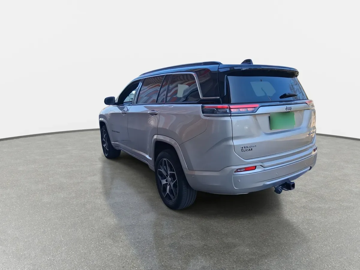 Jeep Commander 2.0t Overland Td380 Dies 4x4 9at 5p año 2023