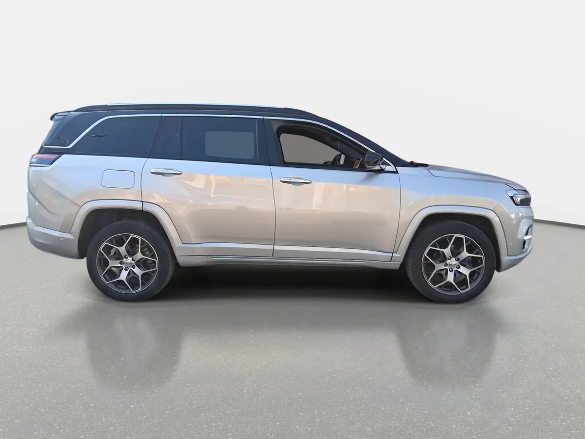 Jeep Commander 2.0t Overland Td380 Dies 4x4 9at 5p año 2023
