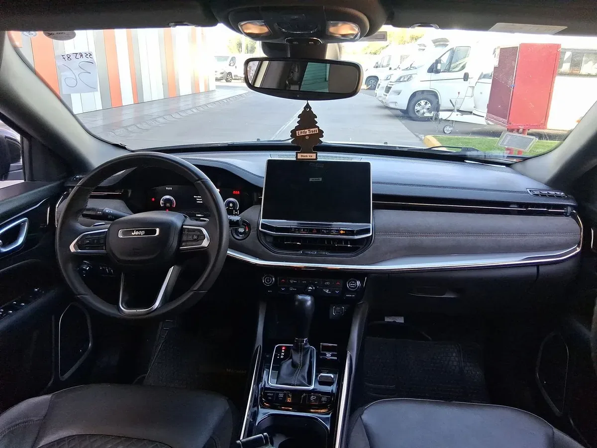 Jeep Commander 2.0t Overland Td380 Dies 4x4 9at 5p año 2023