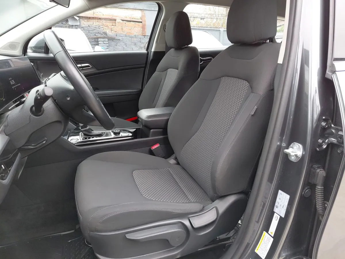 Kia Sportage 2.0 Ex Dies 2wd 8at 5p año 2025