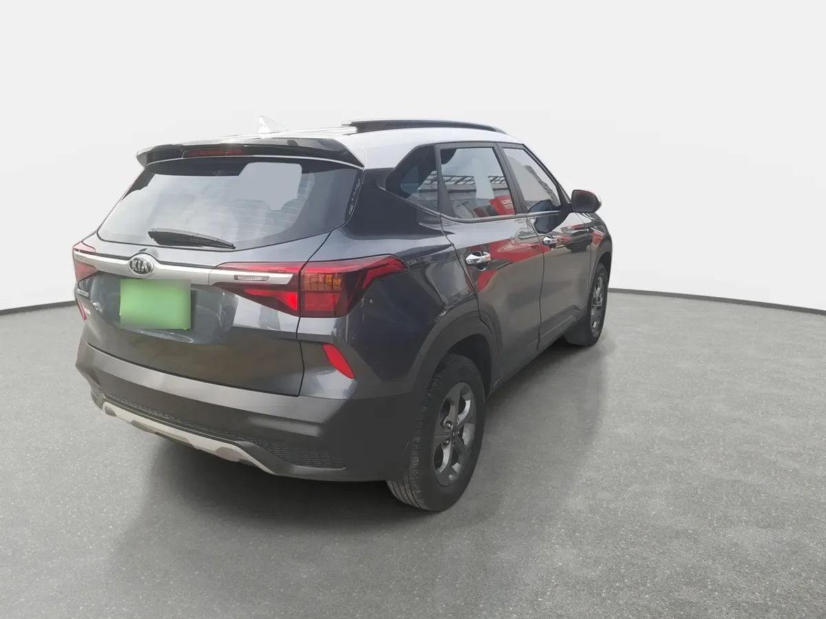 Kia Seltos 1.6 Ex 4x2 6mt 5p año 2021