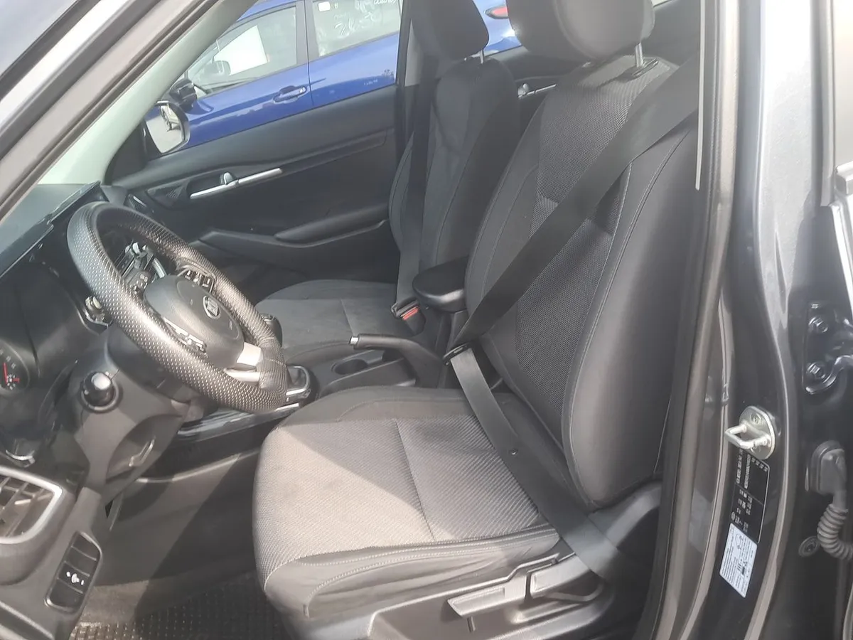 Kia Seltos 1.6 Ex 4x2 6mt 5p año 2021