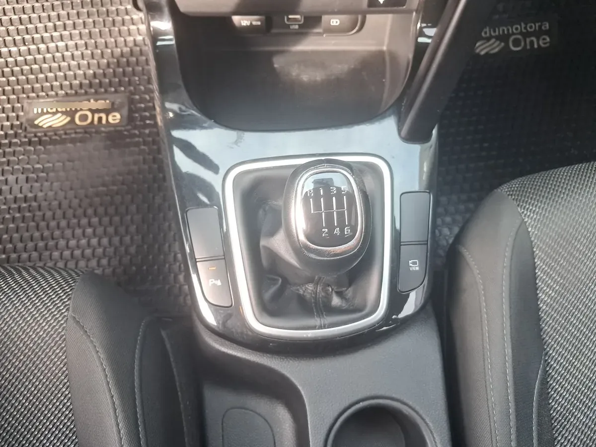 Kia Seltos 1.6 Ex 4x2 6mt 5p año 2021