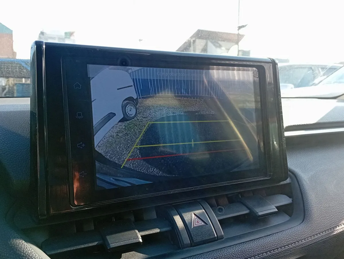 Toyota Rav 4 2.0 Le 4x4 Mt 5p año 2023