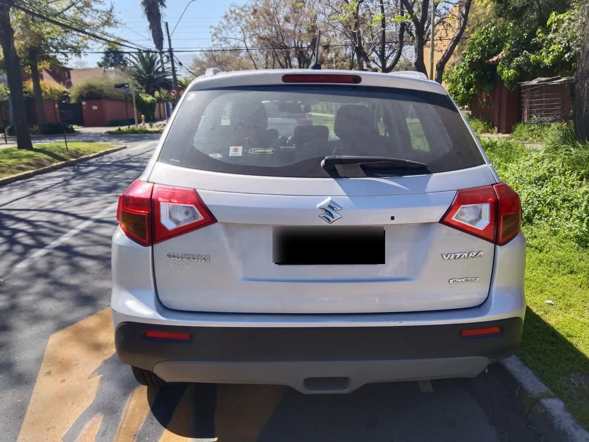 SUZUKI VITARA 1.6 N Limited (bi-Tono) Mt 4x4 año 2017