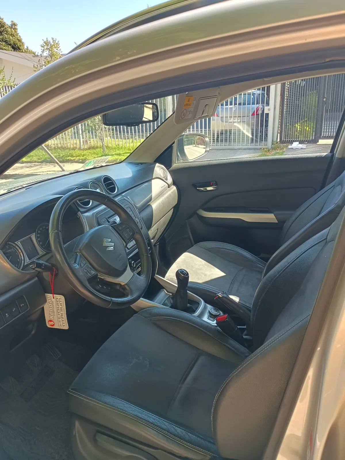 SUZUKI VITARA 1.6 N Limited (bi-Tono) Mt 4x4 año 2017