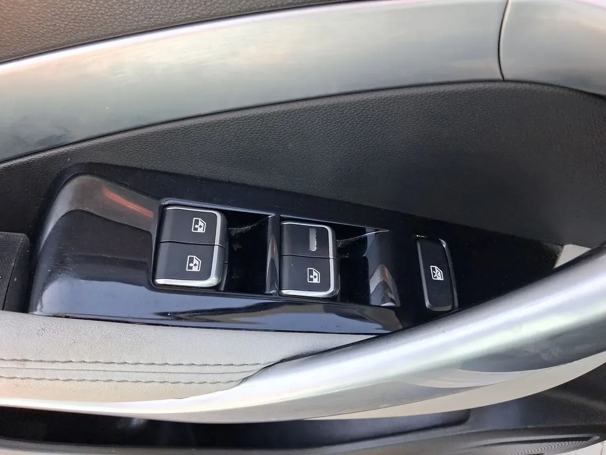 Chevrolet Captiva 1.5t Premier Fwd Cvt At 5p año 2023