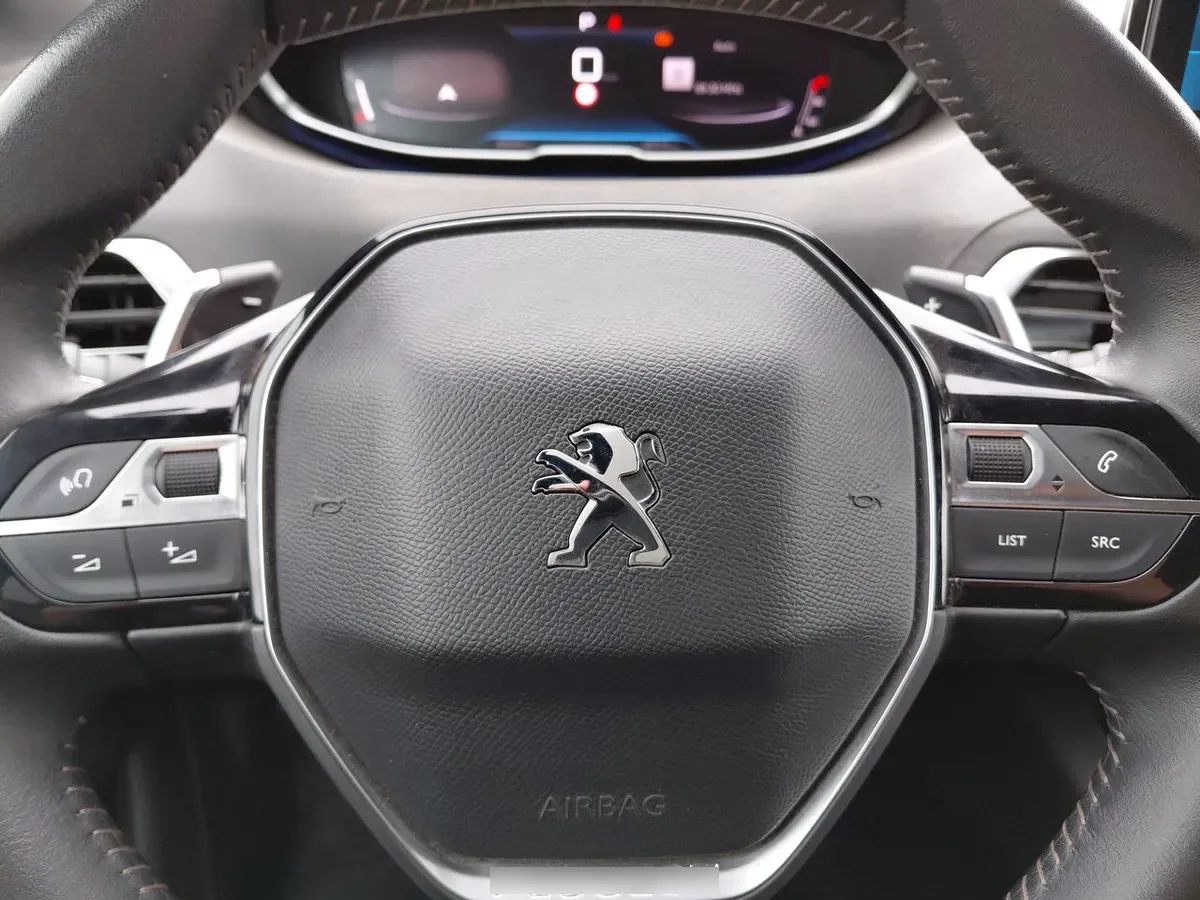 Peugeot 3008 1.5 Allure Pack Bluehdi 130 4x2 Eat8 5p año 2024