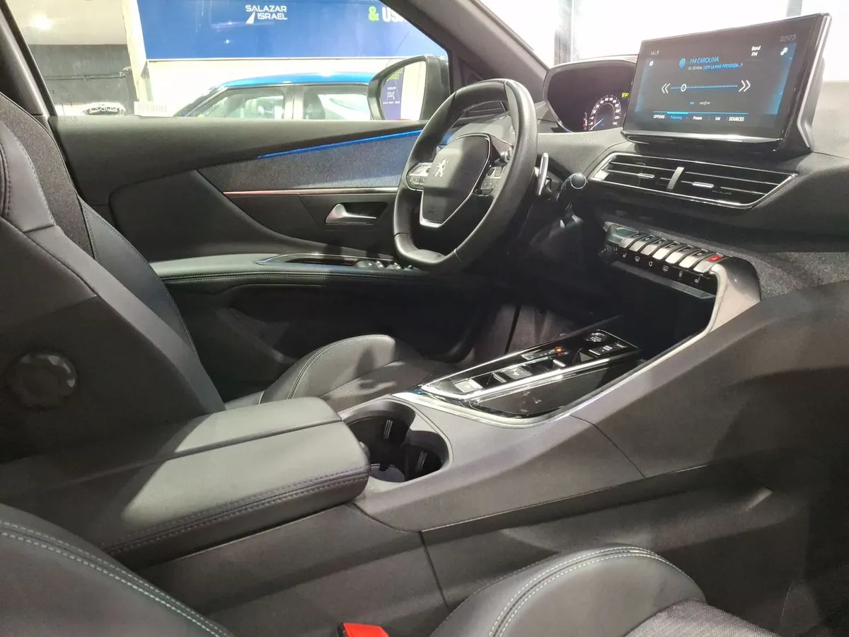 Peugeot 3008 1.6 Allure Pack Thp 165 4x2 Eat6 5p año 2024