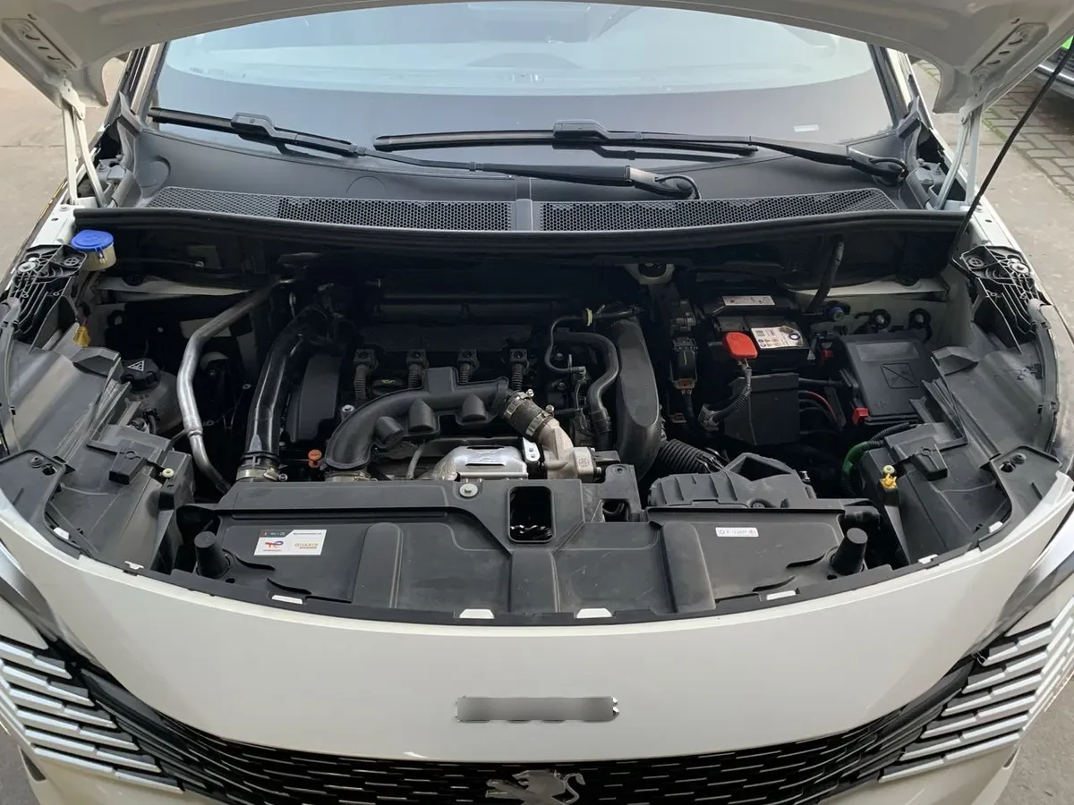 Peugeot 3008 1.6 Allure Pack Thp 165 4x2 Eat6 5p año 2024