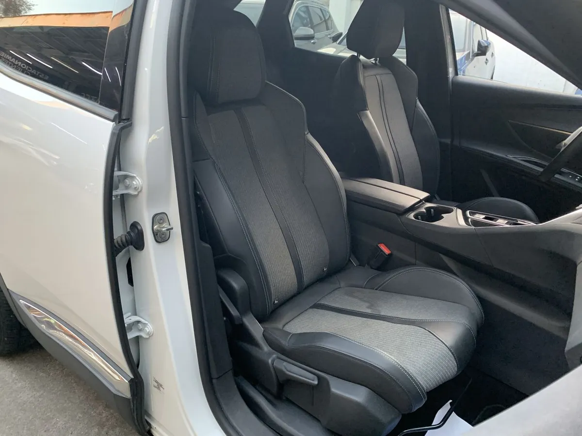 Peugeot 3008 1.6 Allure Pack Thp 165 4x2 Eat6 5p año 2024