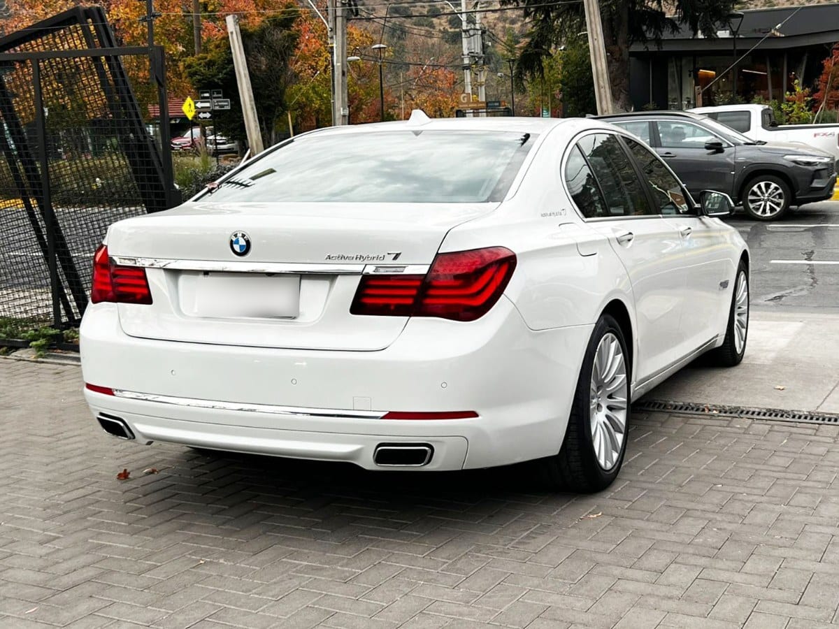 BMW 740 Active Hybrid 7 3.0 año 2014