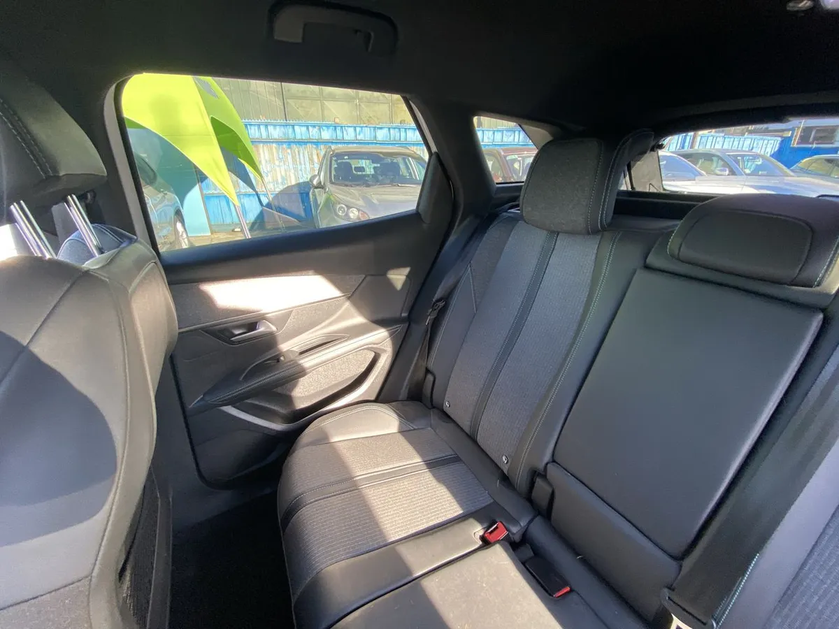 Peugeot 3008 1.6 Allure Pack Thp 165 4x2 Eat6 5p año 2024