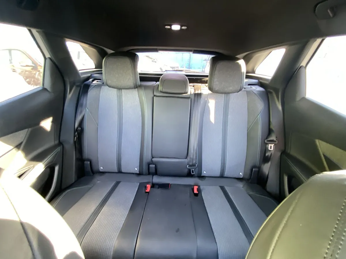 Peugeot 3008 1.6 Allure Pack Thp 165 4x2 Eat6 5p año 2024