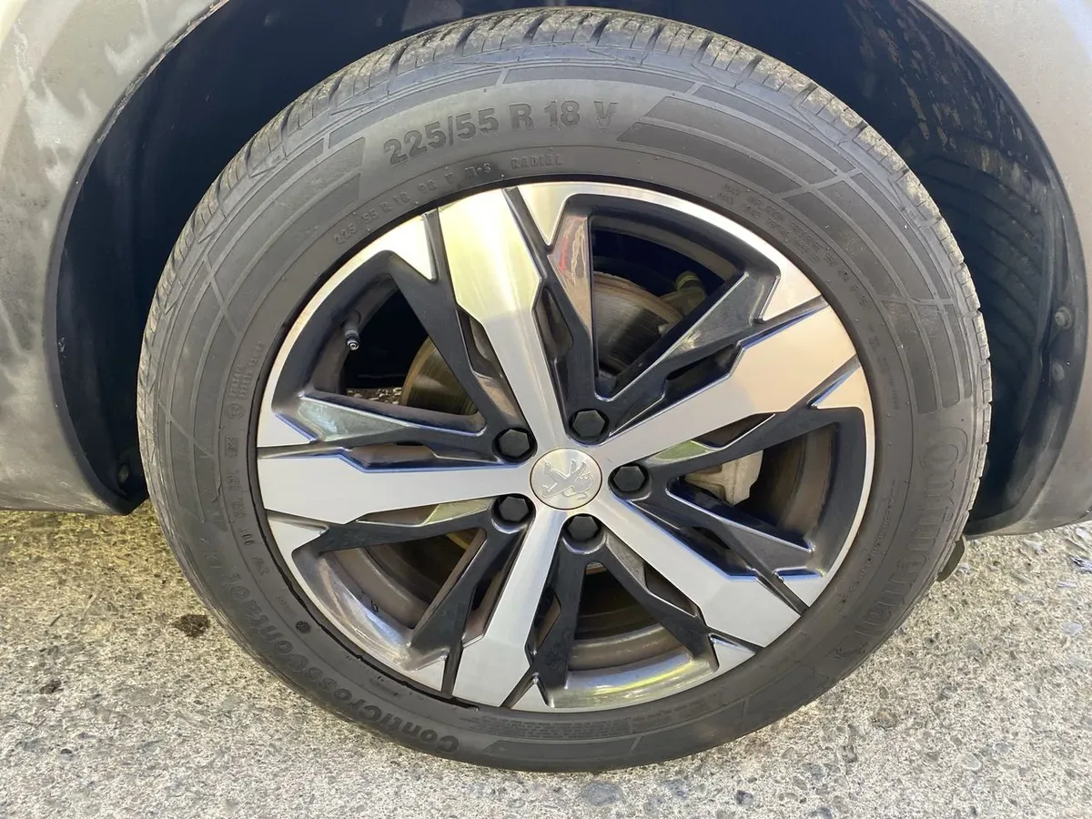 Peugeot 3008 1.6 Allure Pack Thp 165 4x2 Eat6 5p año 2024