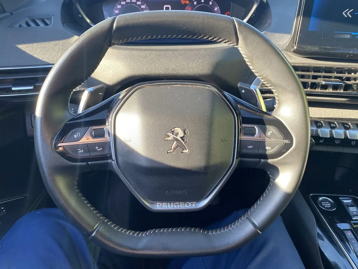Peugeot 3008 1.6 Allure Pack Thp 165 4x2 Eat6 5p año 2024