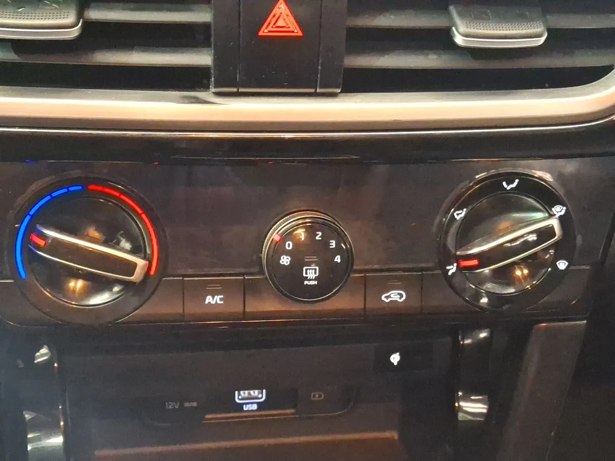 Kia Seltos 1.6 Ex Full 4x2 6mt 5p año 2022