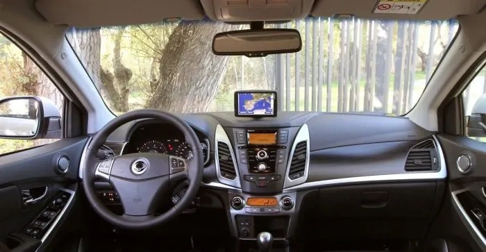 SSANGYONG KORANDO 2.0 Xdi (kc 2223) At 4x4 Diesel año 2014