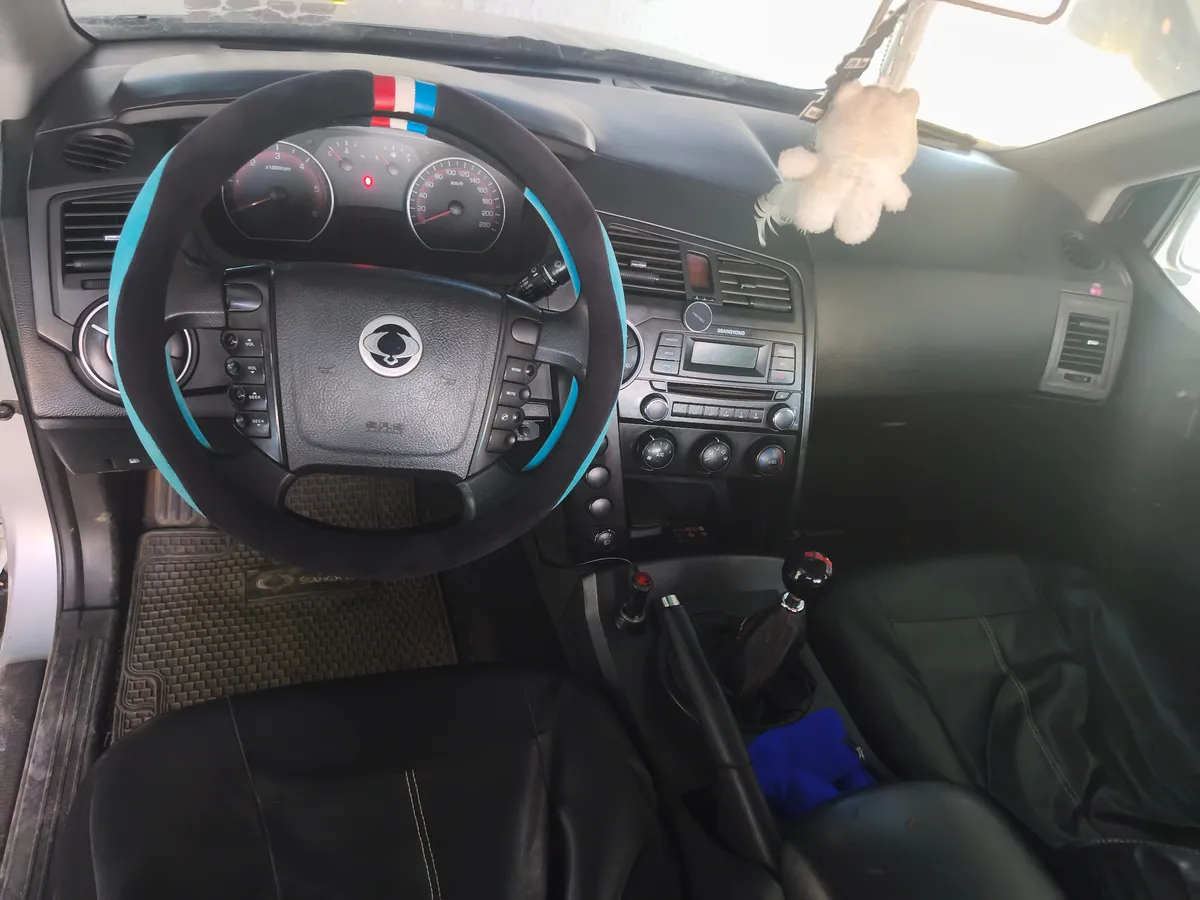SSANGYONG ACTYON SPORTS 2.0 2ab Abs Ll Te At Diesel año 2013