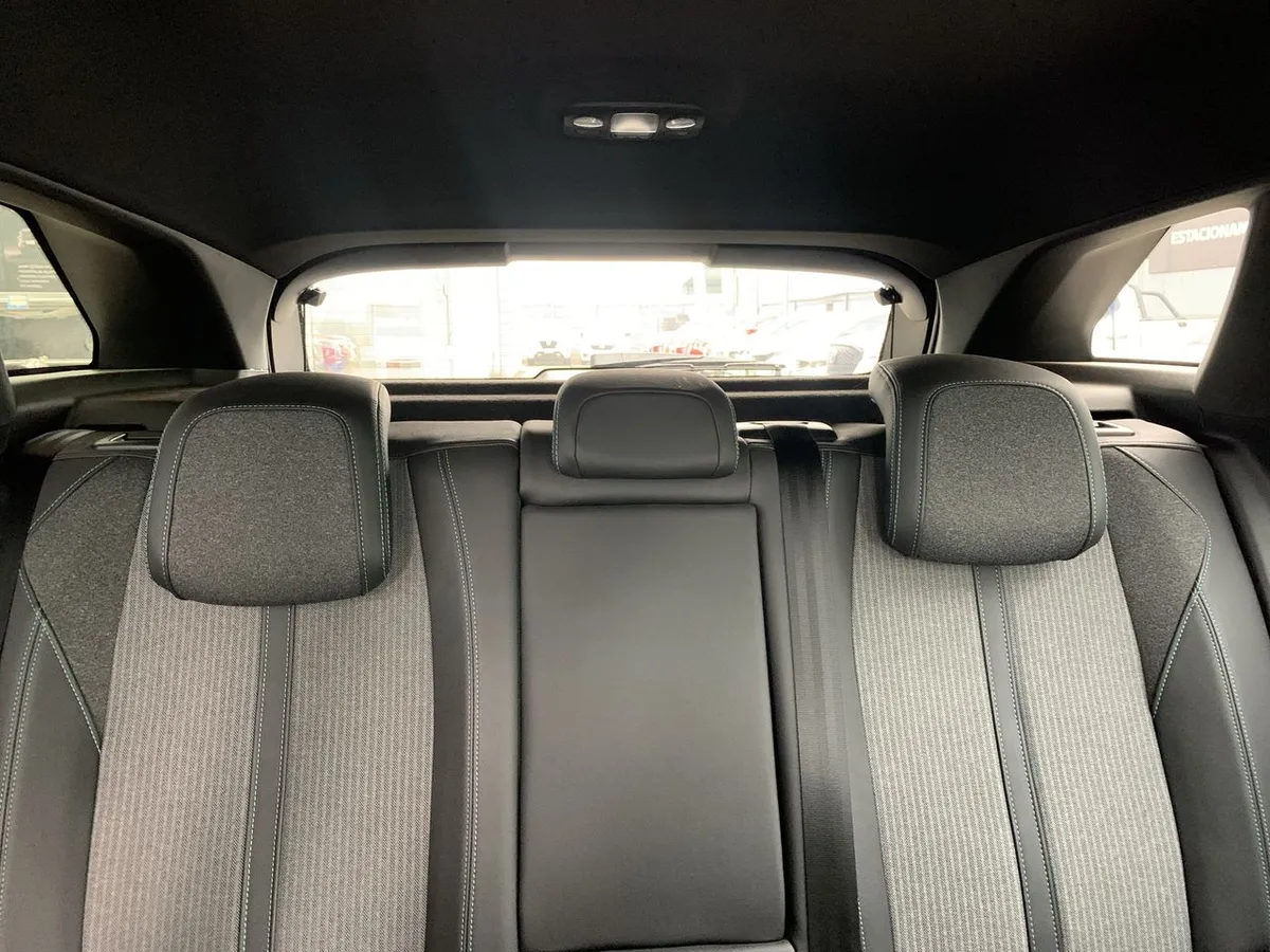 Peugeot 3008 1.6 Allure Pack Thp 165 4x2 Eat6 5p año 2024