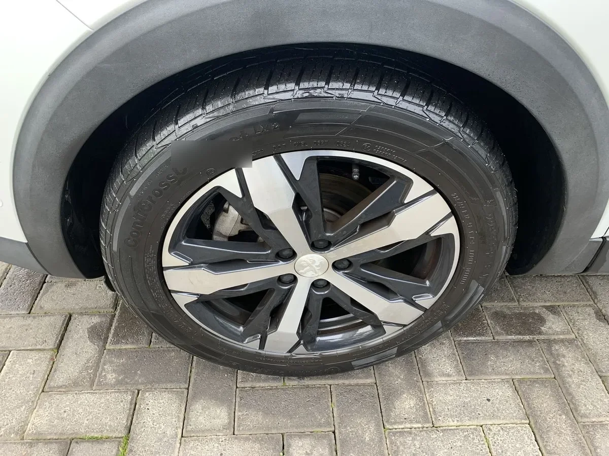 Peugeot 3008 1.6 Allure Pack Thp 165 4x2 Eat6 5p año 2024