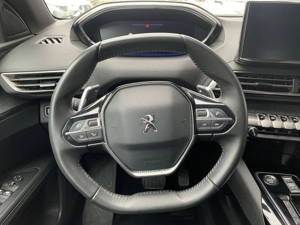 Peugeot 3008 1.6 Allure Pack Thp 165 4x2 Eat6 5p año 2024