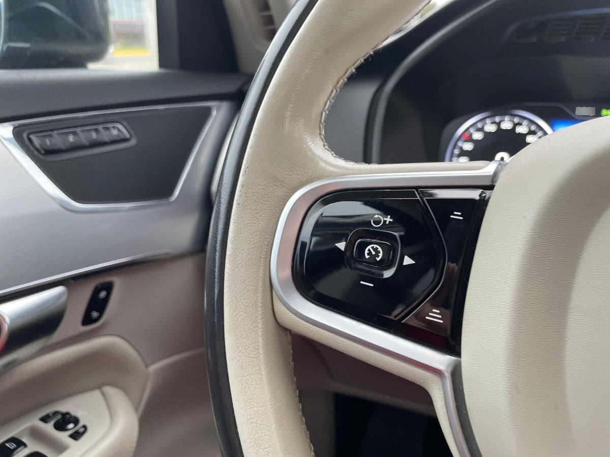 Volvo Xc90 T5 2.0 Aut año 2019