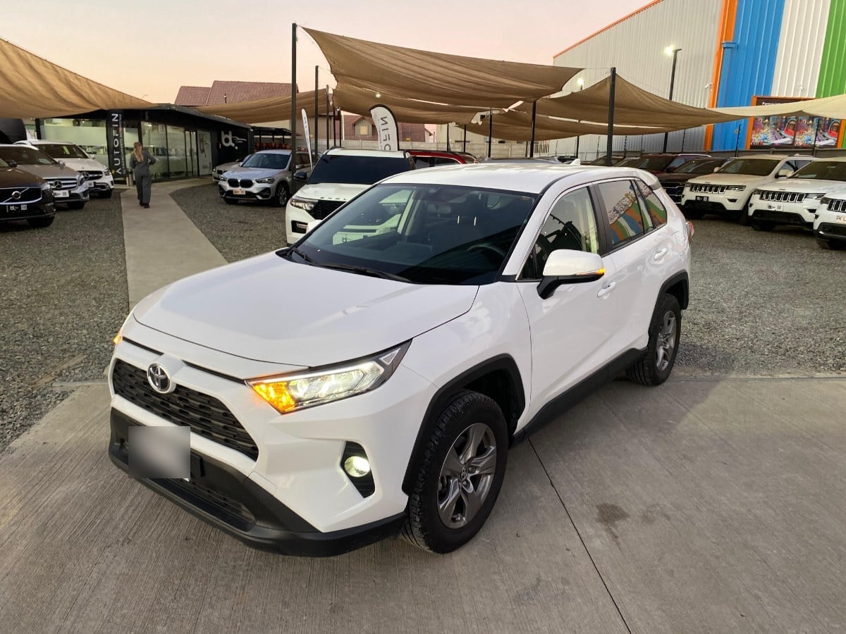 Toyota Rav 4 2.0 4x2 Cvt año 2025