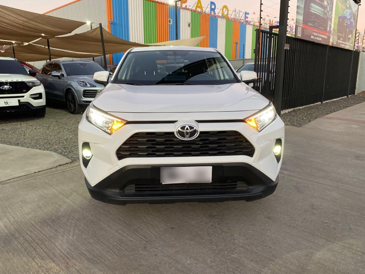 Toyota Rav 4 2.0 4x2 Cvt año 2025