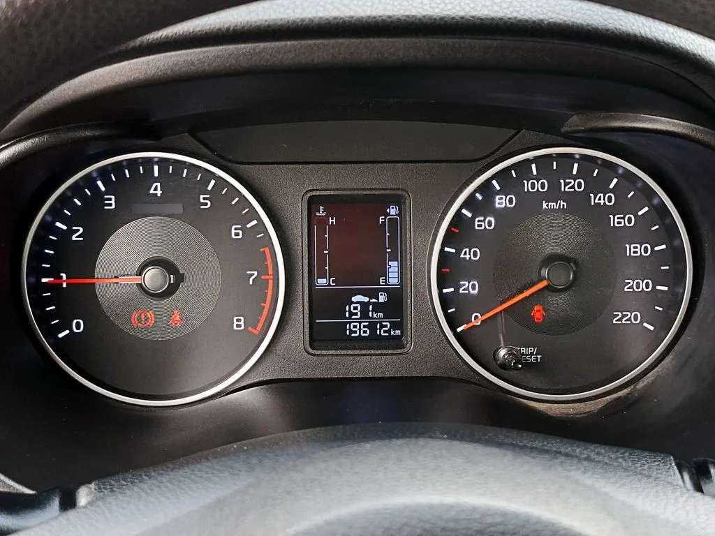Kia Soluto 1.4 Ex Full Mt año 2023