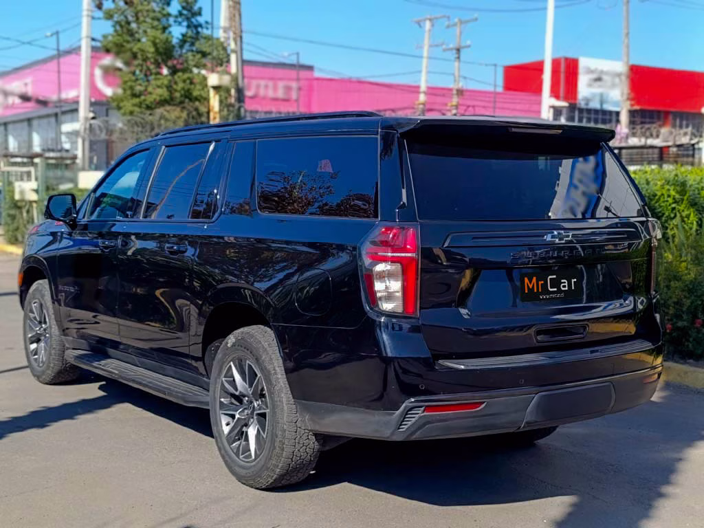 Chevrolet Suburban 4wd Z71 año 2021