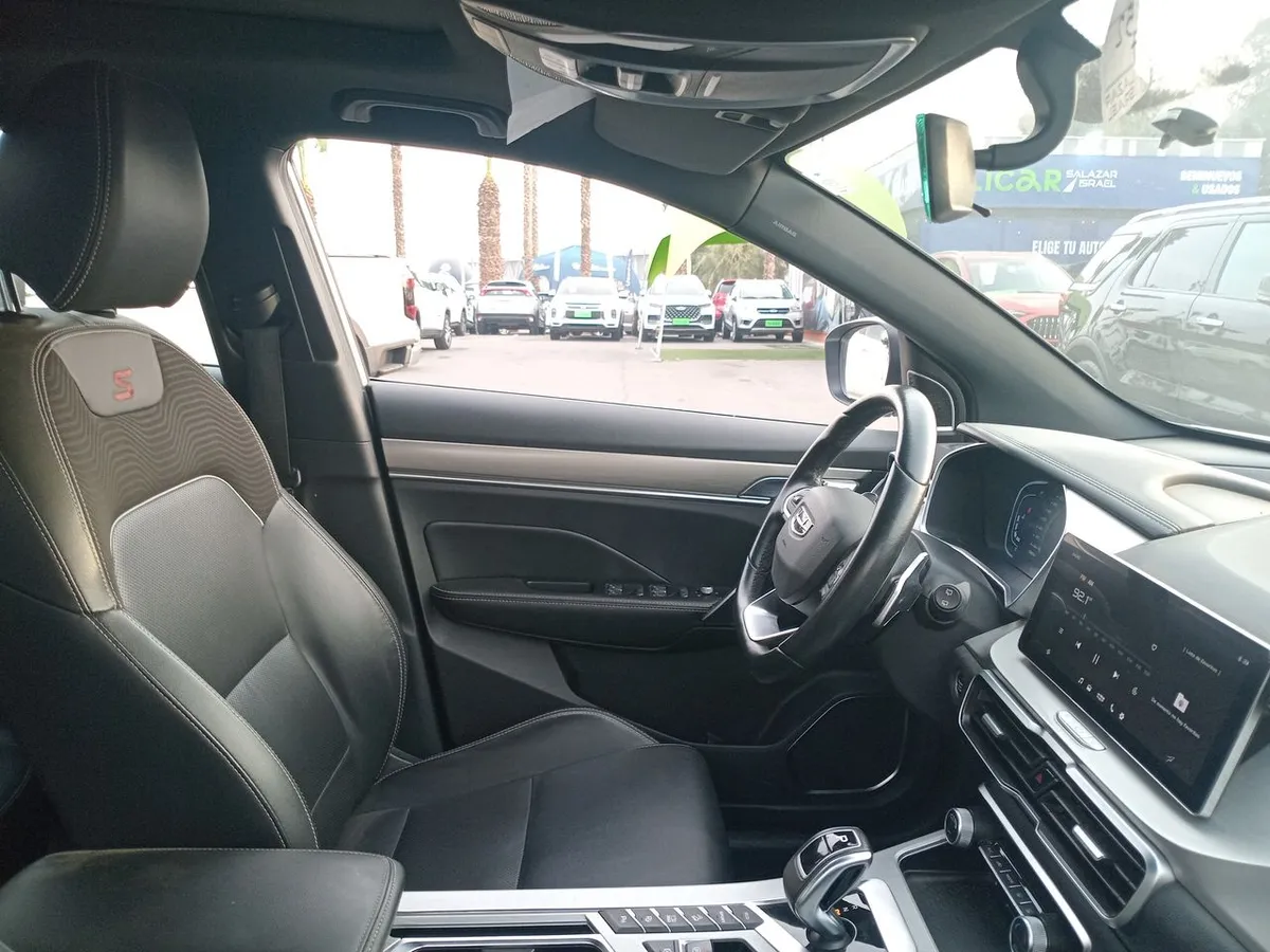 Geely Coolray 1.5 Sport 4x2 At 5p año 2022