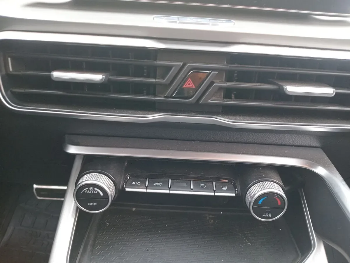 Geely Coolray 1.5 Sport 4x2 At 5p año 2022