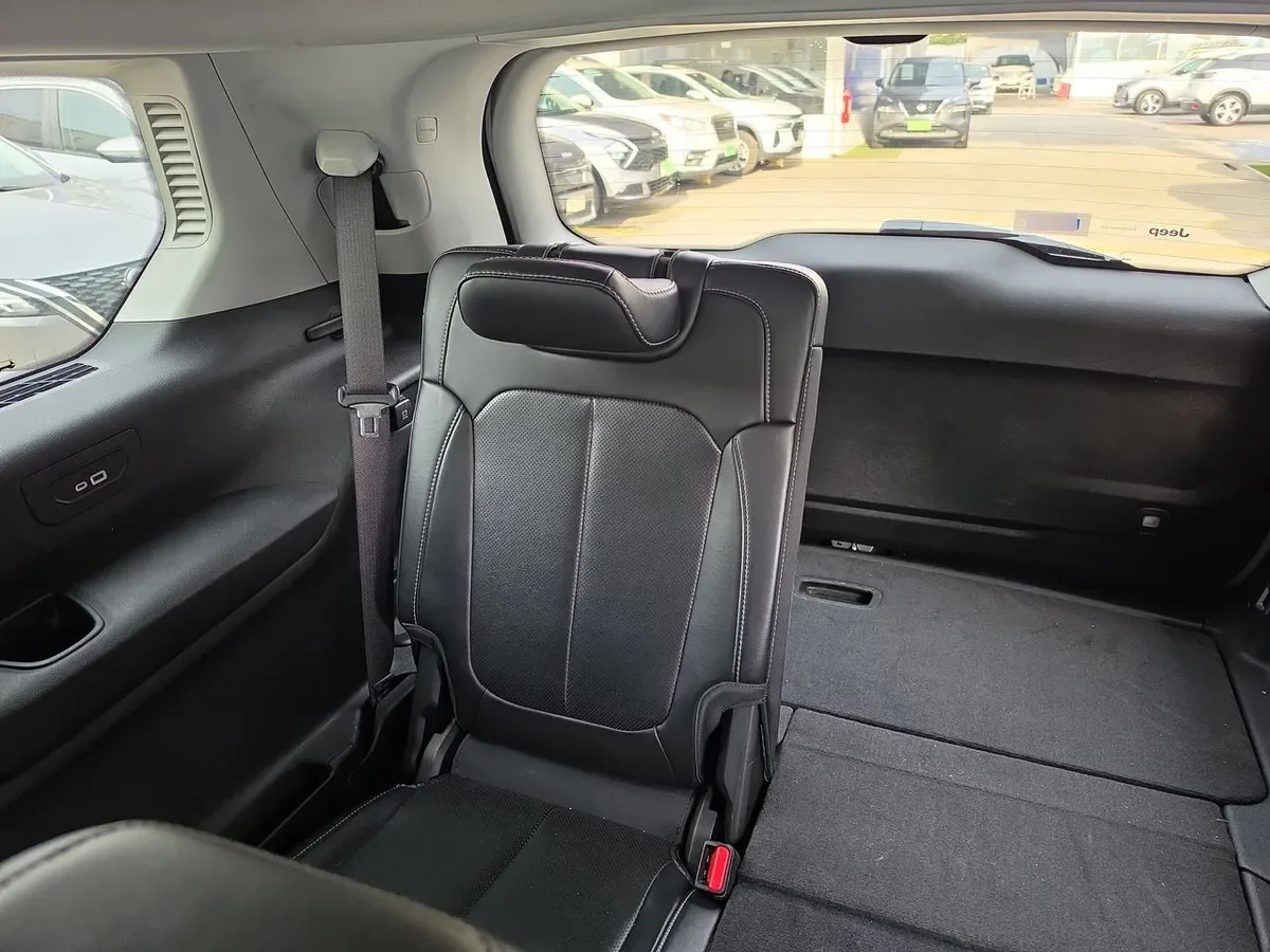 Jeep Grand Cherokee 3.6 Limited L 4wd 7pas. At 5p año 2023