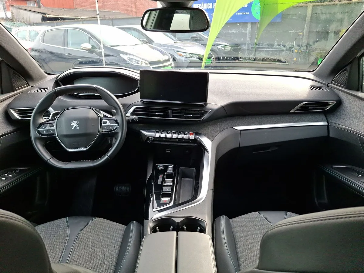 Peugeot 3008 1.6 Allure Pack Thp 165 4x2 Eat6 5p año 2024