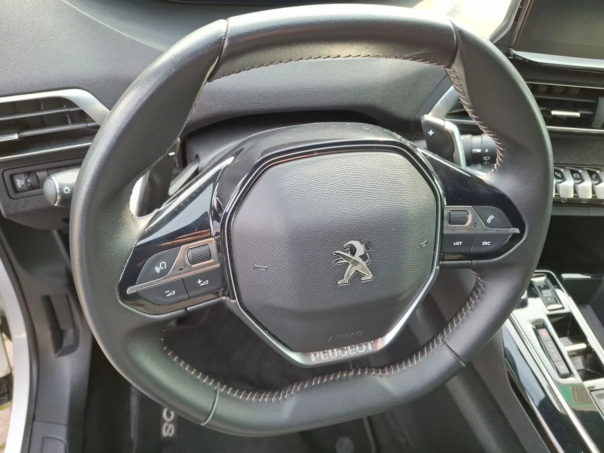 Peugeot 3008 1.6 Allure Pack Thp 165 4x2 Eat6 5p año 2024