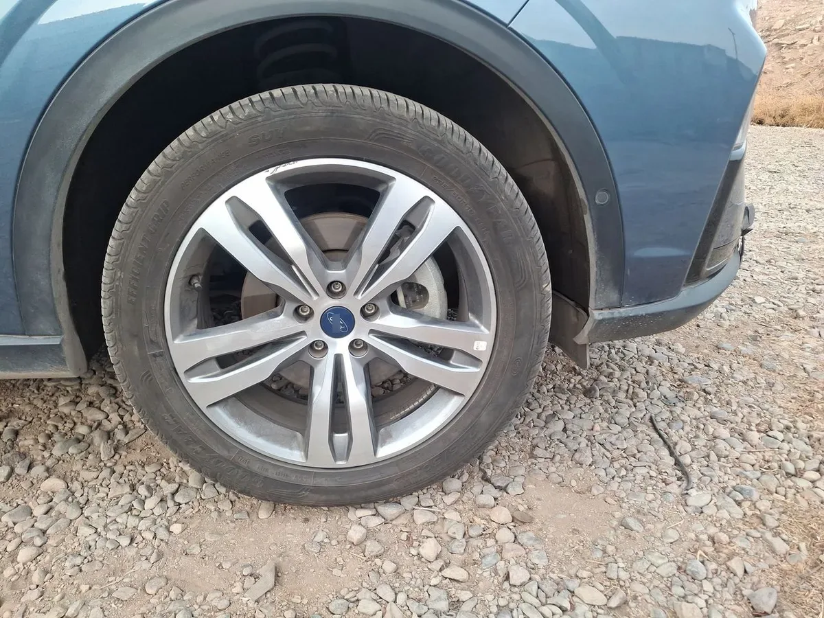 Ford Territory 1.5 Titanium 4x2 At 5p año 2025