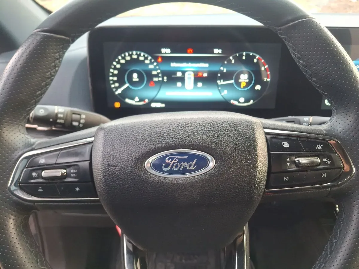 Ford Territory 1.5 Titanium 4x2 At 5p año 2025