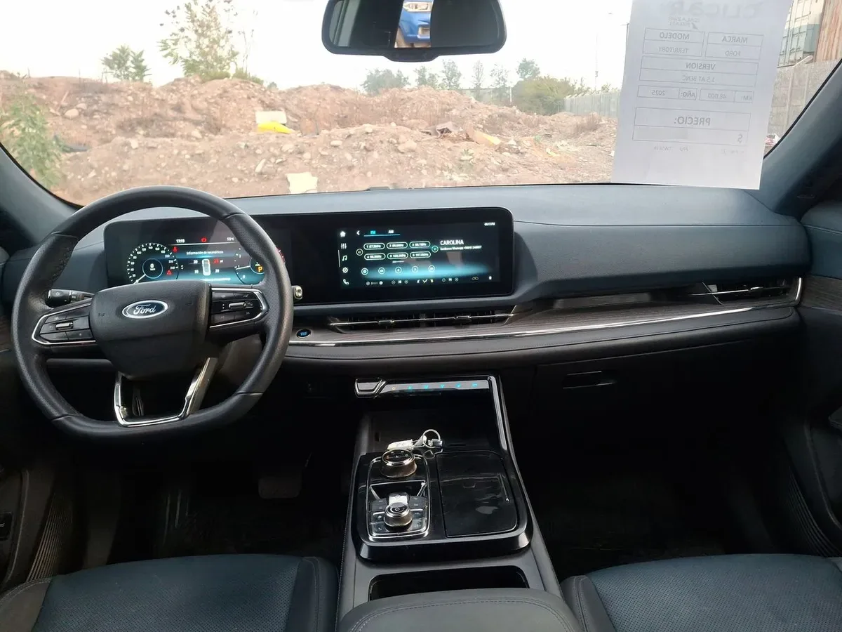 Ford Territory 1.5 Titanium 4x2 At 5p año 2025