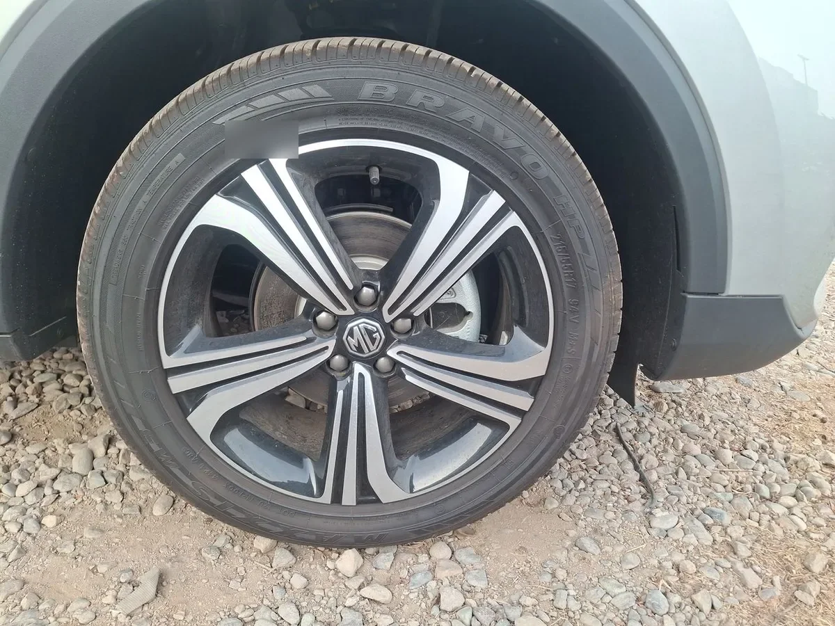 MG Mg Zx 1.5 Dlx 2wd Cvt At 5p año 2026