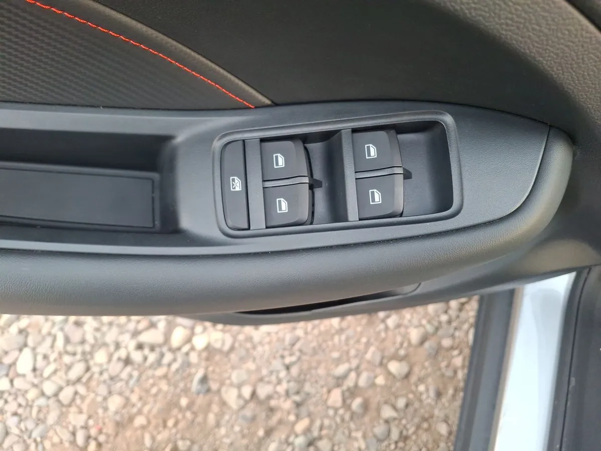 MG Mg Zx 1.5 Dlx 2wd Cvt At 5p año 2026