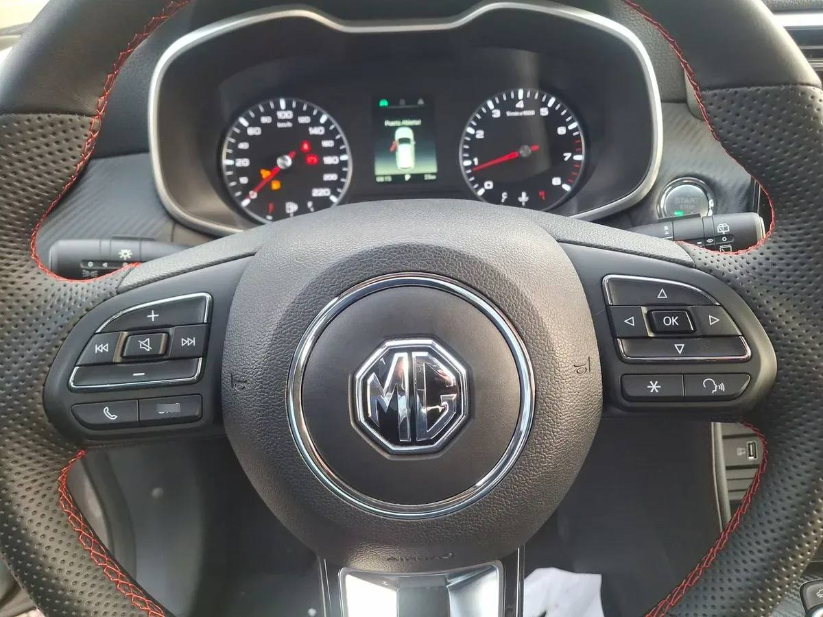 MG Mg Zx 1.5 Dlx 2wd Cvt At 5p año 2026