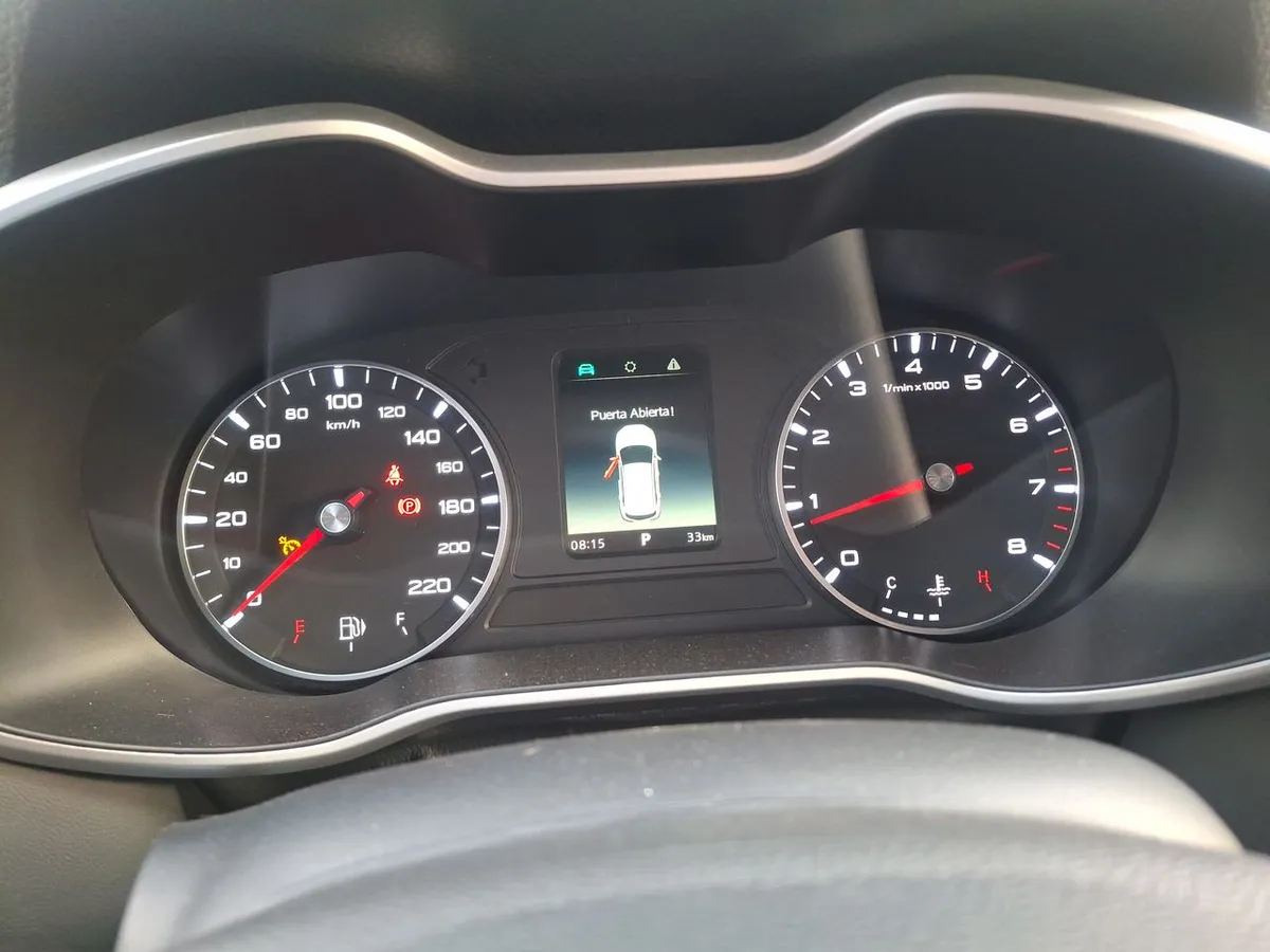 MG Mg Zx 1.5 Dlx 2wd Cvt At 5p año 2026