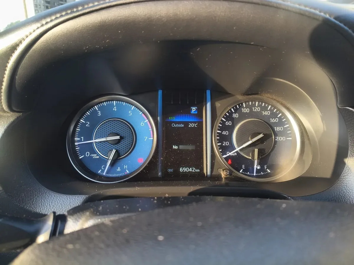 Toyota Fortunner 2.7 Sr5 4x2 At 5p año 2022