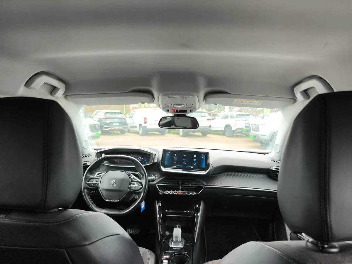Peugeot 2008 1.2 Active Puretech 4x2 130 Eat8 5p año 2021
