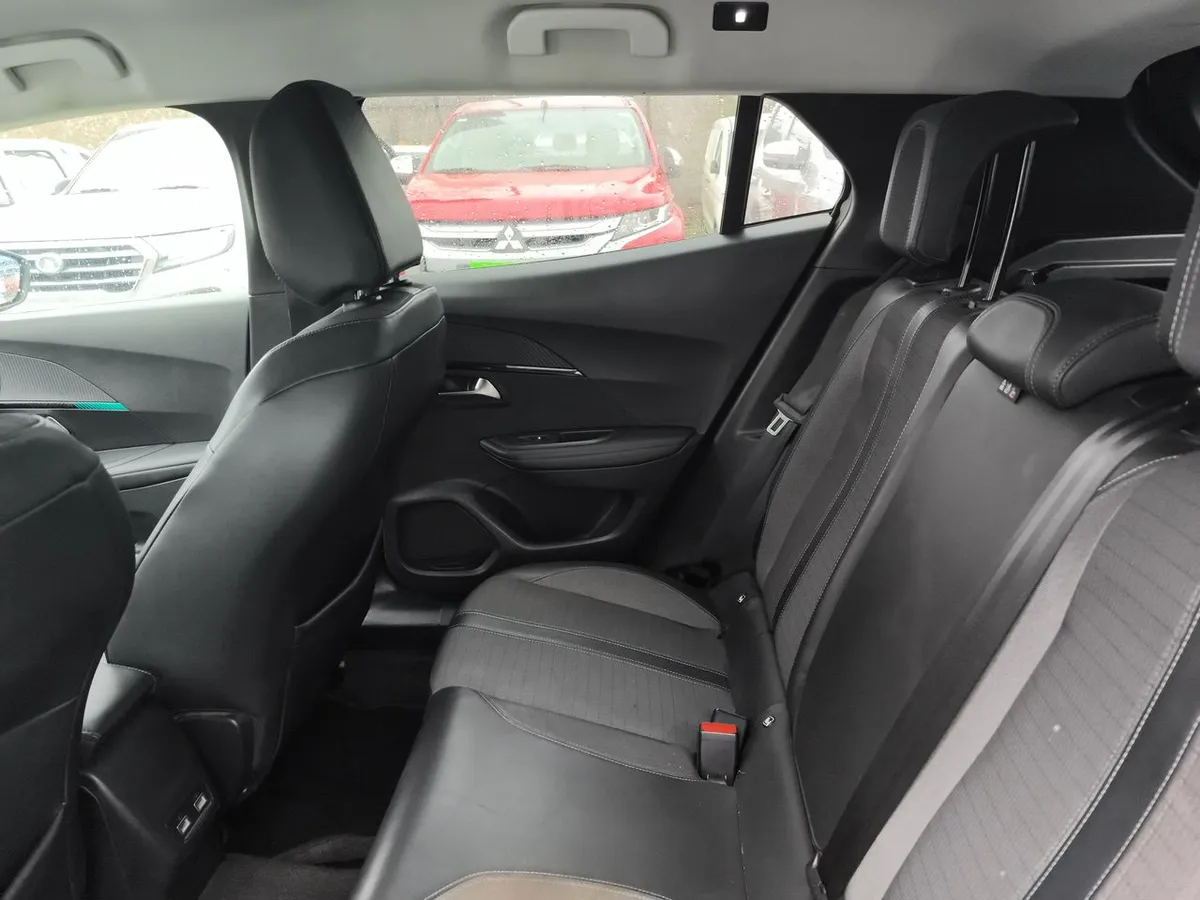 Peugeot 2008 1.2 Active Puretech 4x2 130 Eat8 5p año 2021