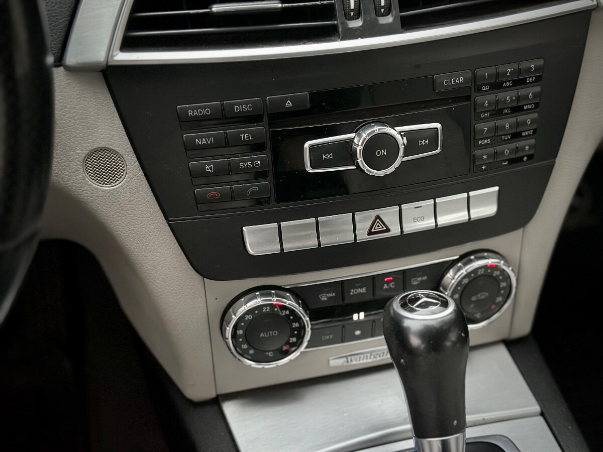 Mercedes-benz C180 Avantgard Blue Efficinecy año 2013